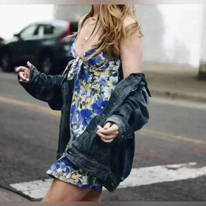 Topshop Women's Floral Mini Dress Size 8 Multicolor V-Neck Casual